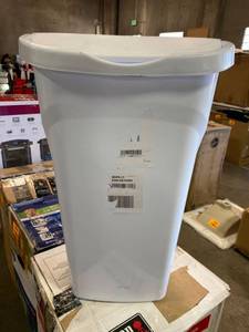 lot 73830 image: White Plastic 13 Gallon Trash Can With Flip Lid