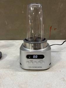 lot 32196 image: Ninja Total Texture Control Blender
