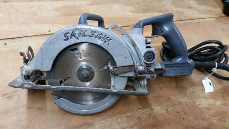lot 4001 image: SkilSaw Worm Drive Saw