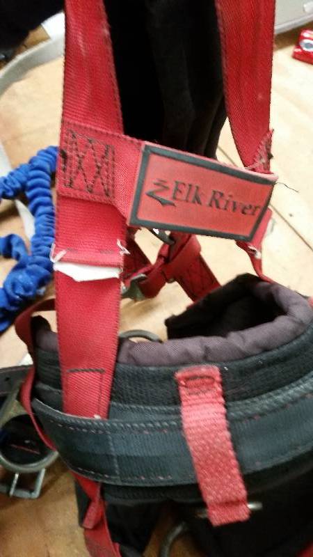 lot 4007 image: Elk River Climbing harness