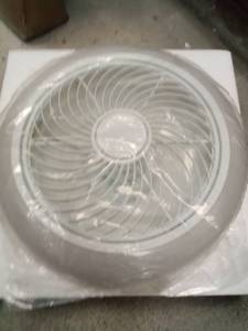 lot 8334 image: Intelligent Fan Light 18