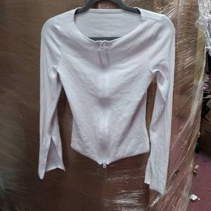 lot 9778 image: WHITE LONG SLEEVE TOP DOUBLE ZIPPER