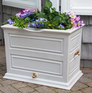 lot 317 image: Good Ideas Savannah 50 Gal. Elevated Garden Rain Saver
