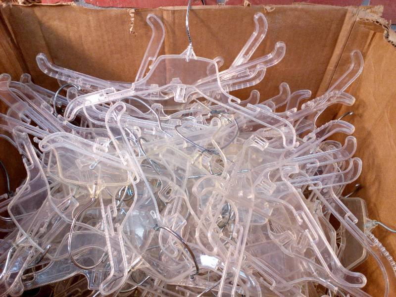 lot 37 image: Childrens Clothing Plastic Hangers