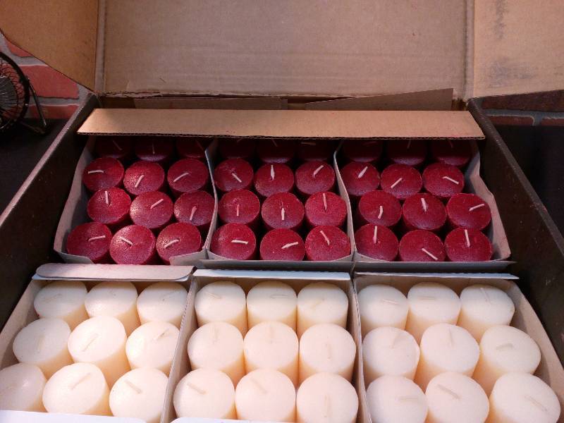 lot 45 image: Candle-Lite Scented Votive Candles