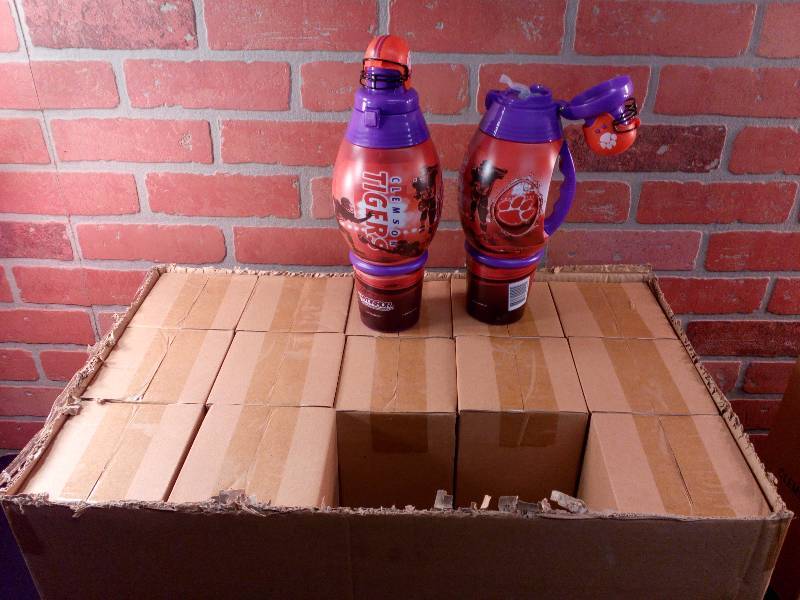 lot 73 image: Clemson Football Sport Drink Cups-Reusable