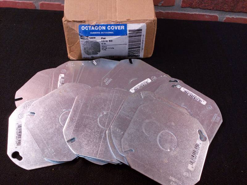 lot 145 image: Hubbell Octagon Covers Flat Knockout
