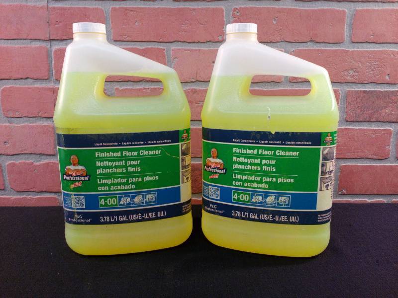 lot 182 image: Mr. Clean Professional Finished Floor Cleaner Concentrate