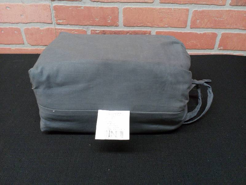 lot 227 image: Flat Gray King Sheet Set - Target Brand