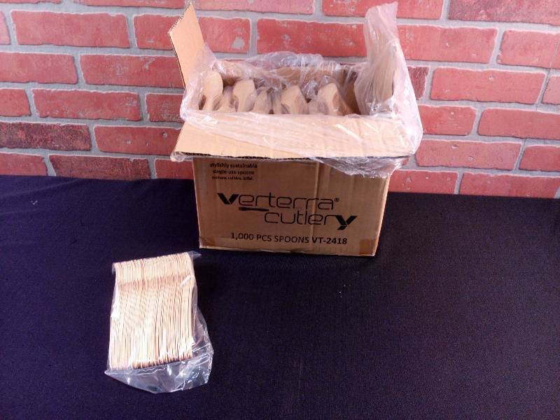 lot 241 image: Verterra Compostable Wooden Single Use Spoons