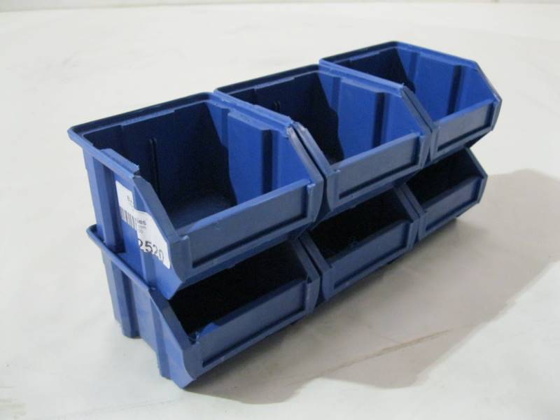 lot 2520 image: Plastic Shelf Bin 4-12x4x3 Stackable Storage Set of 6