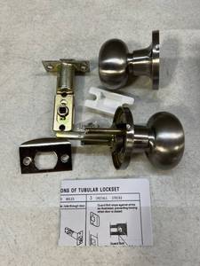 lot 32274 image: Set of 5 Brushed Nickel Door Knob Sets