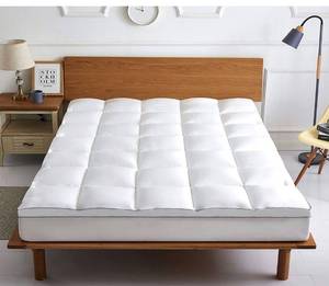 lot 42122 image: COMFORT BOOST Extra Thick Mattress Topper. All Season Cooling Bed Topper. 400TC, Down Alternative Fill, 21 Deep Pocket (Queen)
