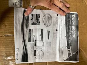 lot 42166 image: 16 Easy Flex Dock Edging White