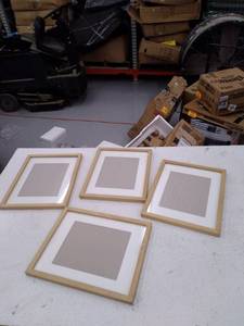 lot 42468 image: Gallery Wooden Frame Picture Frames,Set of 4,11in x 14in