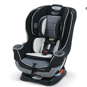 lot 42640 image: Graco Extend2Fit Convertible Car Seat, Ride Rear Facing Longer with Extend2Fit, Gotham