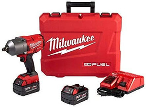 lot 27113 image: Milwaukee M18 Fuel 12 18V Brushless Impact Wrench Kit 2767-22 with (2) 5Ah Batteries   (Retails $449)