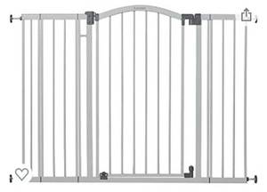 lot 65944 image: Summer Infant Extra Tall & Extra Wide Safety Gate, 29.5 - 53 Inch Wide & 38 Tall, for Doorways & Stairways, with Auto-Close & Hold-Open, Grey