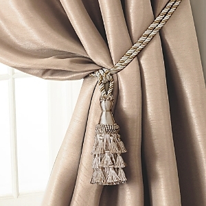 lot 10150 image: Elrene Charlotte Tassel Tieback