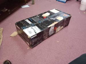 lot 2319 image: Thule Range Hitch Mount 4-Bike Rack