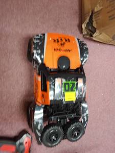 lot 2341 image: Bwine C11 Amphibious Remote Control RC Car  1 Extra Replacement Rechargeable Battery with USB Cable
