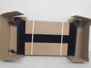 lot 7895 image: Radiator Unknown Vehicle