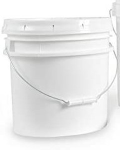 lot 9882 image: 2 GALLON FOOD GRADE WHITE BUCKET WITH SAFETY SEAL LID