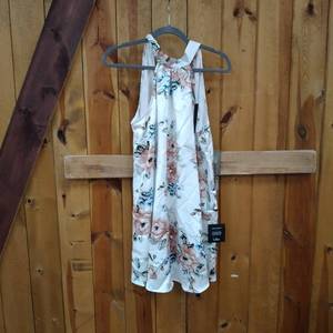 lot 9891 image: FLOWER TOP DRESS SIZE S