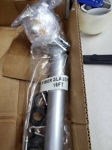 lot 836 image: Fiberglass Pole 16ft
