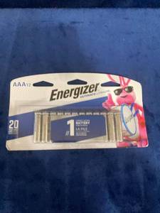 lot 75676 image: ENERGIZER AAA ULTIMATE LITHIUM BATTERIES 20 ok