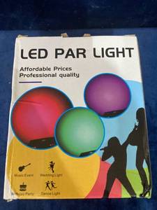 lot 75690 image: LED PAR LIGHT