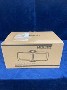 lot 75707 image: LEPWER LED DAWN TO DUSK SECURITY LIGHT 2 PACK