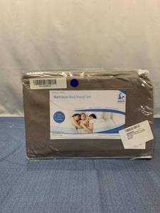 lot 75474 image: Hotel Sheets Direct 4 Piece King Bamboo Bed Sheet Set