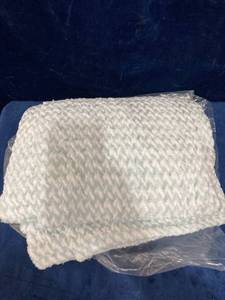 lot 75755 image: SUPERSOFT FLEECE THROW BLANKET