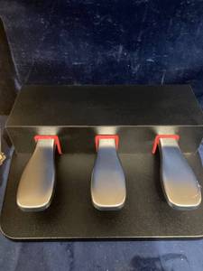 lot 75802 image: 3 PEDAL KIT FOR ORGAN PIANO OR KEYBOARD