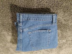 lot 26843 image: Riders by Lee Indigo Womens Classic-Fit Straight-Leg Jean