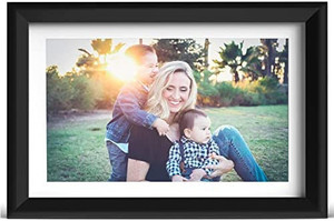 lot 26951 image: Digital Picture Frame HD IPS Touch Screen Digital Photo Frame with 2.4GHz Wi-Fi, Share Photos Remotely via Frameo APP (Stock photo is different from actual product)