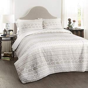 lot 40774 image: Lush Decor Hygge Geo 3 Piece Quilt Set, King, Taupe & White