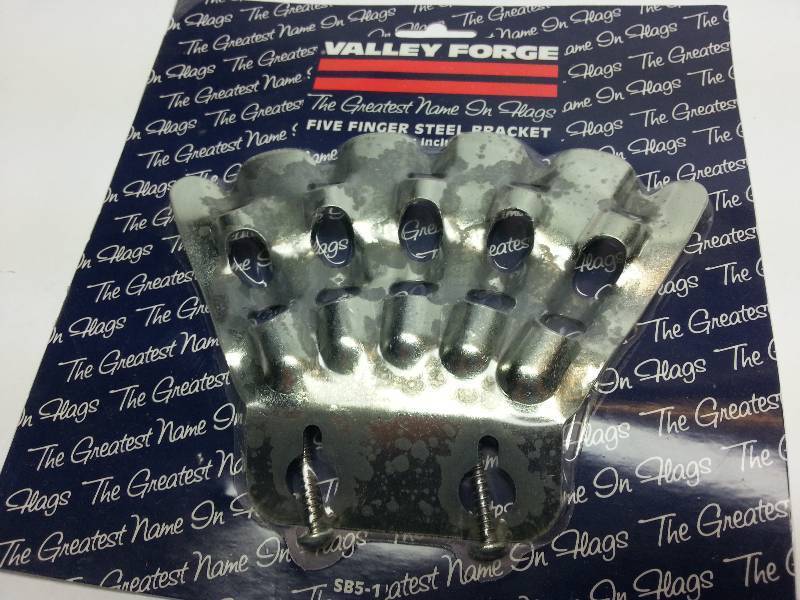 lot 8456 image: New Valley Forge steel multi (5 positions) flag pole holder for your porch