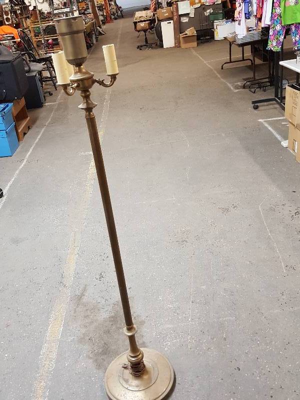lot 8400 image: Vintage or you might call it antique floor based living room 3 bulb lamp.  No bulbs or shade(s)