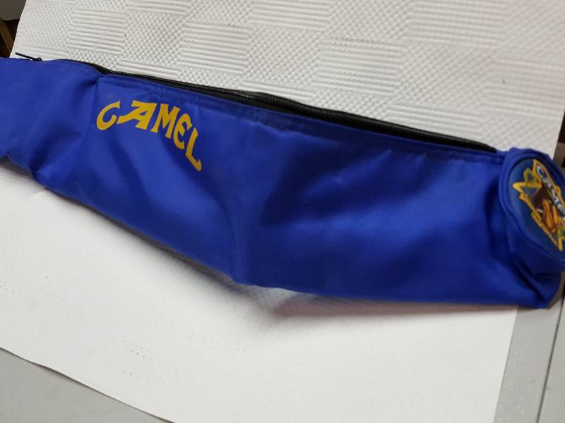 lot 8355 image: New pool stick storage or carrying bag with zipper entry and good looking Blue Nylon material