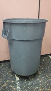 lot 5496 image: Rolling Trash Can