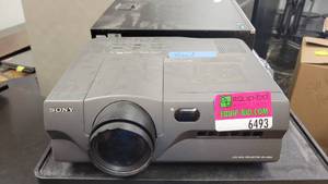 lot 6493 image: Sony LCS Data Projector VPL-X600