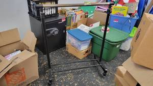 lot 9685 image: 3ft Clothing Rack W Adjustable Heights&nbsp