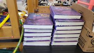 lot 23497 image: Stack of 12 School Curriculum The Human Body Fearfully and Wonderfully Made Textbooks - Authors Dr. Jay Wile and Marilyn M. Shannon