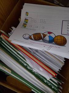 lot 9896 image: Science and preschool curriculum Books