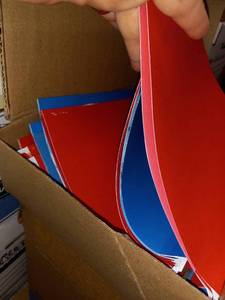 lot 9904 image: 2 Boxes of Hanging office folders and manilla folders
