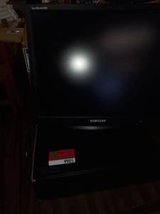 lot 9905 image: Samsung monitor and hp computer monitor&nbsp