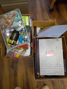 lot 9914 image: Large Lot of Office Supplies