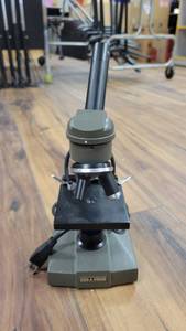 lot 9931 image: Ken-O-Vision Microscope Serial No. 5-20582